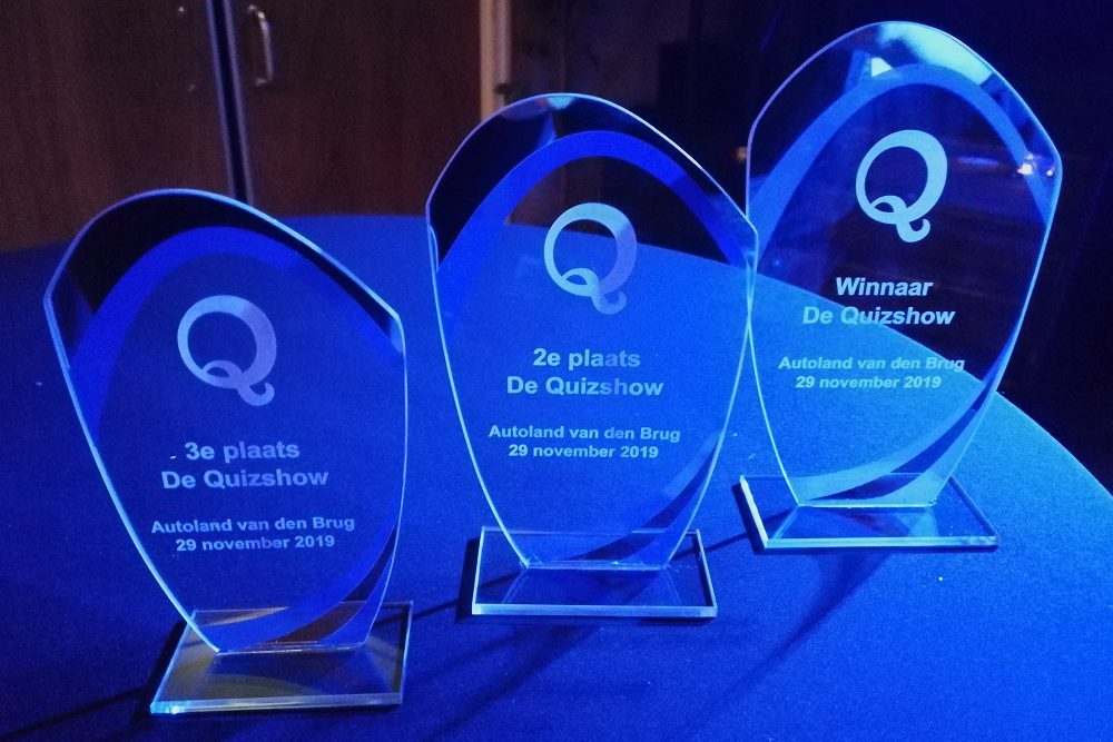 Unieke awards voor de winnaars van de pubquiz.